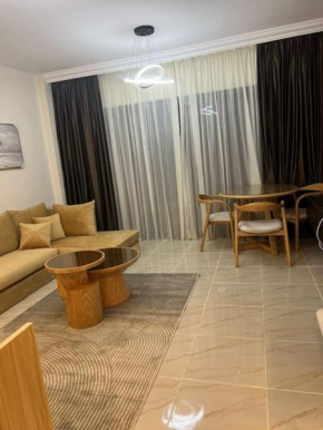 Luxury Brand New Building&Apartment at Madinaty B15